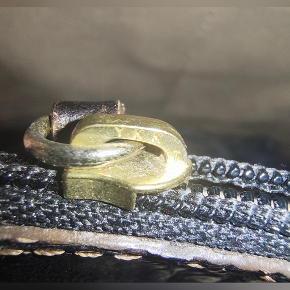 Brahmin Honor Collection Sleek Black Croc Embossed Shoulder Bag - Picture 10 of 16